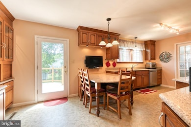 428 Maryland Ave, Catonsville, MD 21228 - photo 7