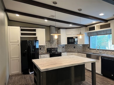 20215 Lazy Creek Dr, New Caney, TX 77357 - photo 4