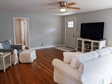61 Lorene Ave
