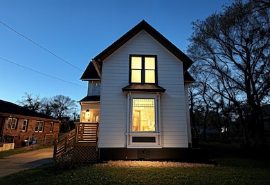 1520 N Rockton Ave, Rockford, IL 61103 - photo 2