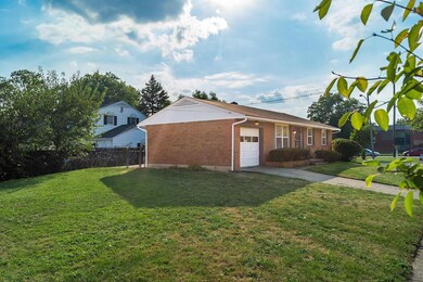 4383 Keeler Dr, Columbus, OH 43227 - photo 3