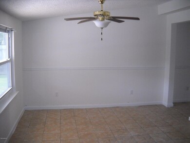 Family room alternate view
