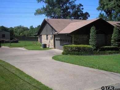 9138 Pleasant Hill Cir, Tyler, TX 75707 - photo 3