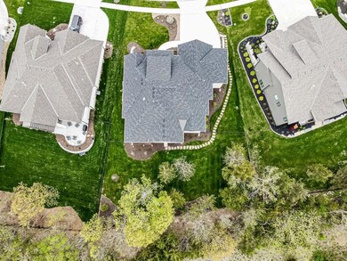 9438 Marion St, Lenexa, KS 66220 - photo 5