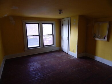 561 Mary St, Marion, OH 43302 - photo 2