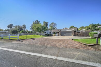 8202 N 15th Ave-4