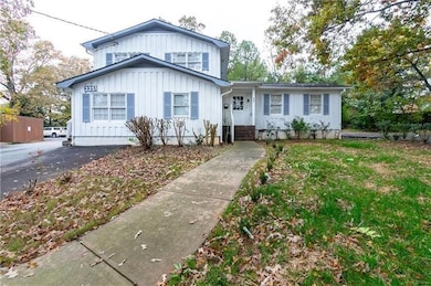 2251 Roswell Rd NE, Marietta, GA 30062 - photo 5