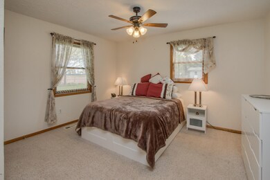 124_Maple_Circle-09