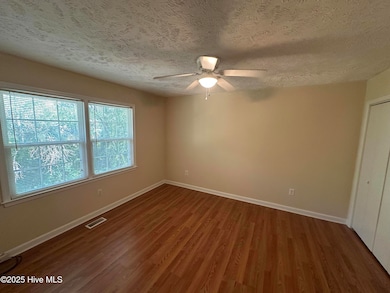 422-B  E. LEONARD STREET  (3)