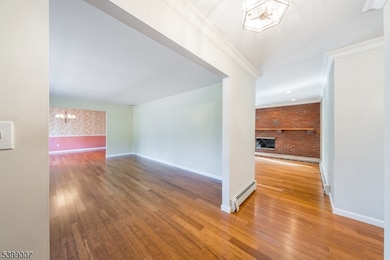 367 Greenbrier Ct, Mountainside, NJ 07092 - photo 7