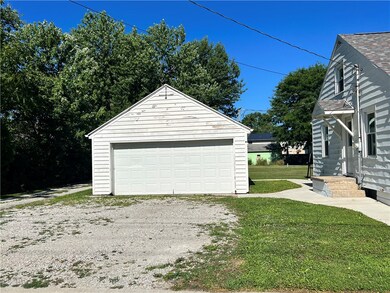 307 N Cherry St, Effingham, IL 62401 - photo 4