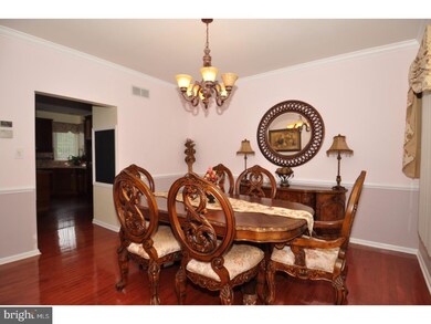 218 Heritage Dr, Columbus, NJ 08022 - photo 4