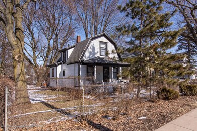 002-902 W Willow Lansing -Medium