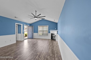 2608 Sawgrass Dr unit A, Winterville, NC 28590 - photo 6