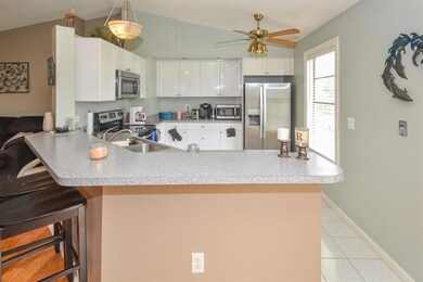 2331 SW Kent Cir Port St Lucie-large-007