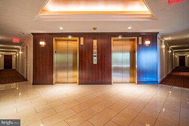 The Griffin Condominium unit 803, Washington, DC 20037 - photo 5