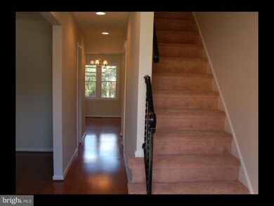 9547 Saluda Ct, Lorton, VA 22079 - photo 4