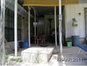 Area between buildings