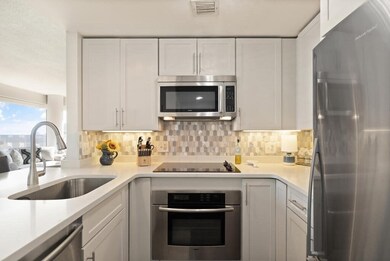 Regatta Riverview Residences unit 1604, Cambridge, MA 02141 - photo 3