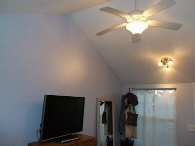 Den/Family/Great Room. Cathedral ceilings in famil