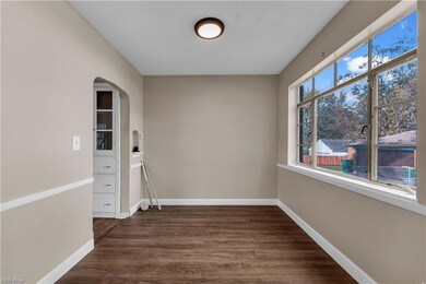 18815 Libby Rd, Maple Heights, OH 44137 - photo 7