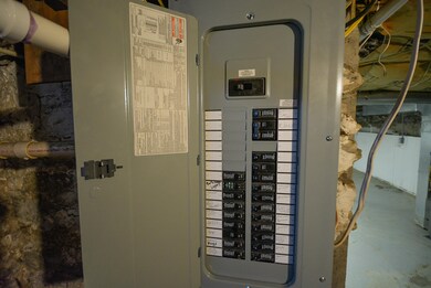 425 Defiance St, Wapakoneta, OH 45895 - photo 6