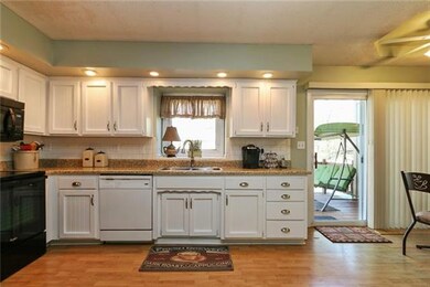 6913 Caenen Ave, Shawnee, KS 66216 - photo 3