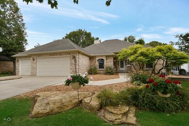 720 Michael Dr, Morris, IL 60450 - photo 2