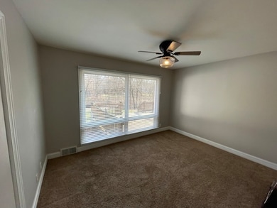 unlisted-address, Naperville, IL 60563 - photo 6