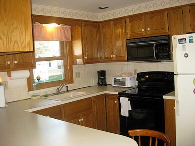 64 Craig Rd, Warwick, RI 02886 - photo 7