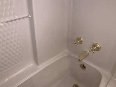 100 E C Ave, Cache, OK 73527 - photo 6