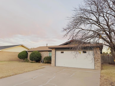 5731 93rd St, Lubbock, TX 79424 - photo 2