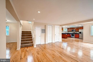 1639 Chesapeake Ln, Edgewater, MD 21037 - photo 7