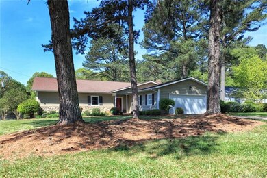 1501 Cameron Dr, Statesville, NC 28625 - photo 2