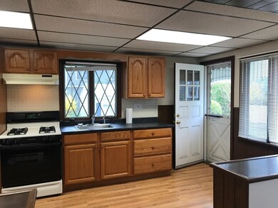 75 Warren St unit R, Arlington, MA 02474 - photo 2