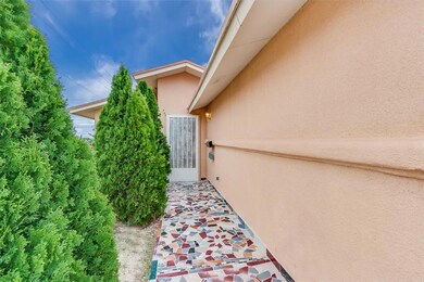 2932 Monroe Ave, El Paso, TX 79930 - photo 3