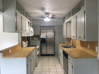 1903 Fulton St, Alvin, TX 77511 - photo 3