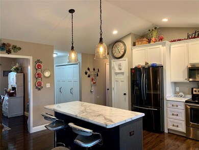 1439 Glenda Dr, Farmington, MO 63640 - photo 5