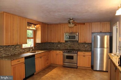 2964 Roosevelt Dr, Chambersburg, PA 17201 - photo 2
