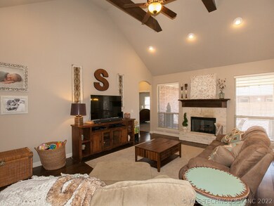 Tons of natural light and large windows overlookin