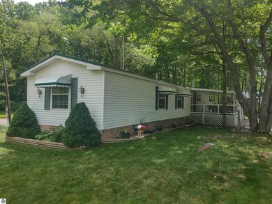 4186 E Anne St, Au Gres, MI 48703 - photo 2
