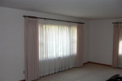 3236 Garfield Ave, Highland, IN 46322 - photo 5