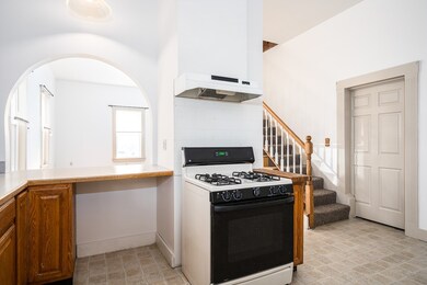 104 10th St unit 1R, Lowell, MA 01850 - photo 6