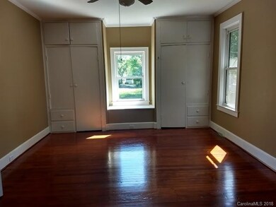 MASTER BED ROOM