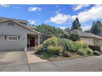 1755 Kings St N, Eugene, OR 97401 - photo 2