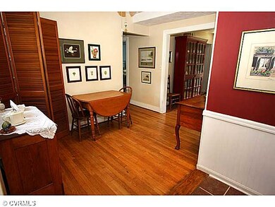 Dining Room - Wood floors