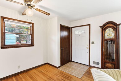 1194 Grospoint Ave N, Saint Paul, MN 55128 - photo 4