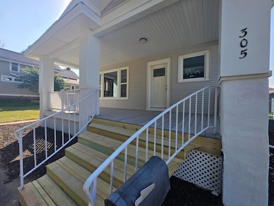 305 Broad St, Reinbeck, IA 50669 - photo 2