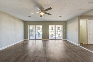 7746 Parker Rd, Houston, TX 77016 - photo 4