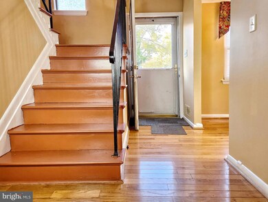 8245 Wycliffe Ct, Manassas, VA 20109 - photo 3